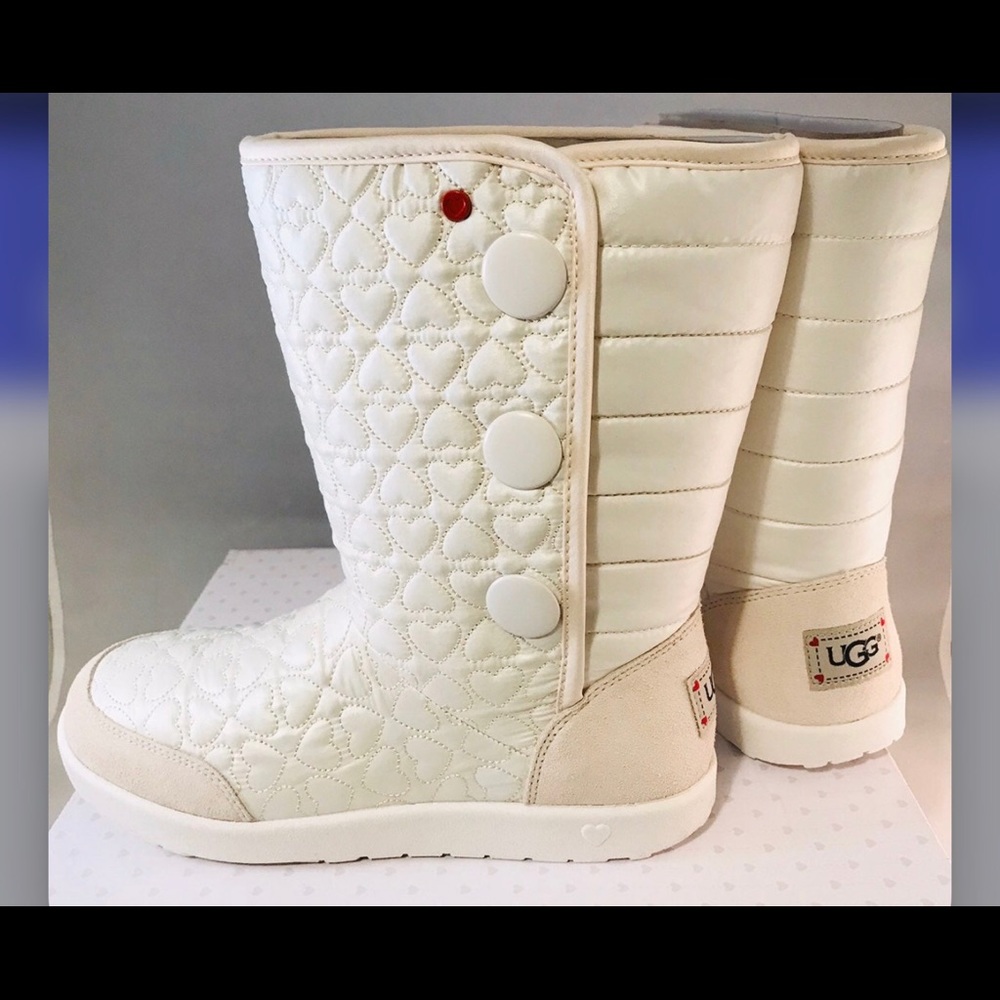 Off white hearts UGG boots size 5